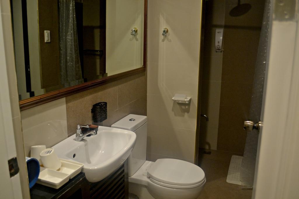Avalu Residences Makati City Eksteriør bilde